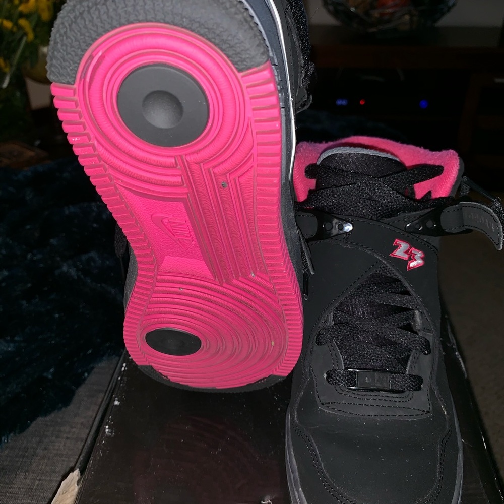 Youth sneakers